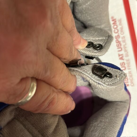 L.L.Bean Size 8.5 Merrill Air Cushion sneakers  gray & blue - Picture 8 of 8